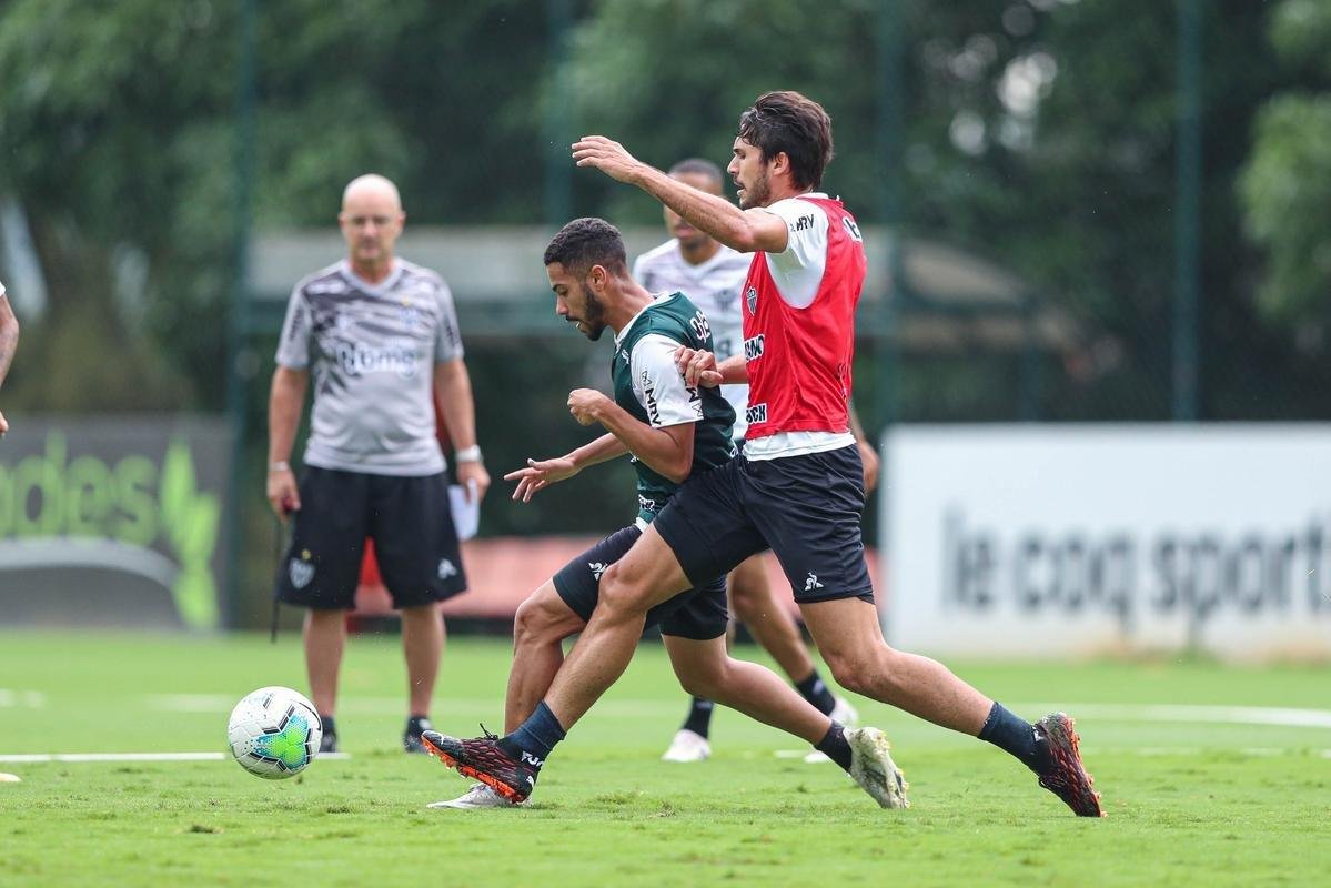 Fotos do primeiro treino de Hulk no Atlitco