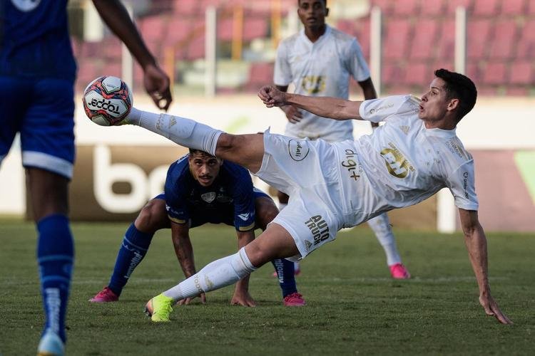 Fotos do jogo entre Confiança e Cruzeiro, pela Série B