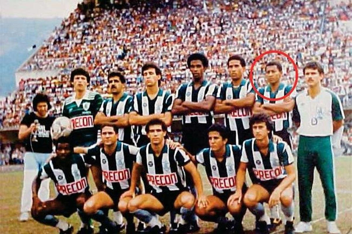6º: Colatina - 304 jogos (lateral-direito; 1979 a 1989)