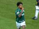 Luiz Adriano  advertido aps pedir silncio para torcida do Palmeiras