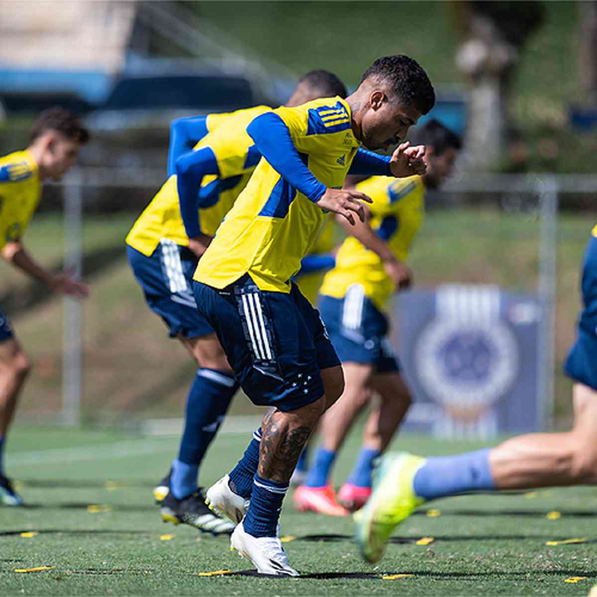 Cruzeiro x Pouso Alegre: as prováveis escalações para jogo pelo Mineiro -  Superesportes