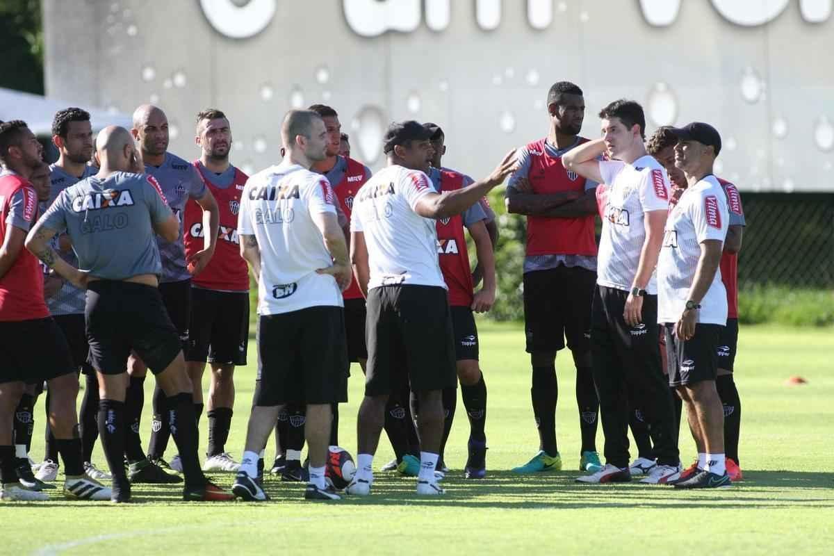 Tcnico Roger Machado completou um ms no comando da equipe do Atltico