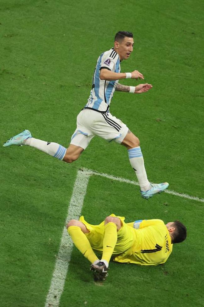 Di Mara ampliou a vantagem da Argentina para 2 a 0 na final da Copa do Mundo contra a Frana. Veja o gol por todos os ngulos