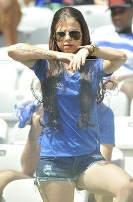 Torcedores do Cruzeiro compareceram em grande nmero ao Mineiro na semifinal contra o Tupi