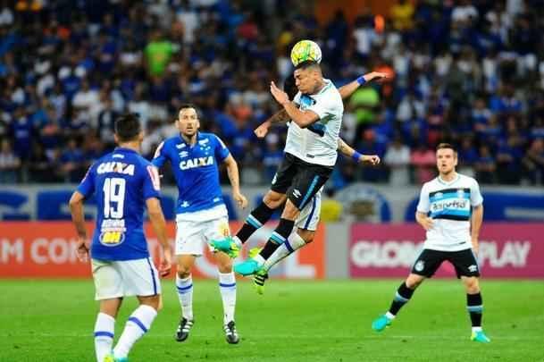 Cruzeiro x Grmio, jogo disputado no Mineiro e vlido pelo Campeonato Brasileiro