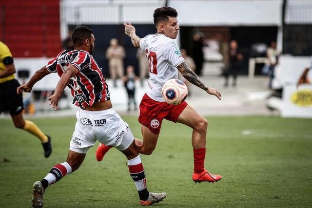Equipes se enfrentaram pela sétima rodada do Campeonato Pernambucano no estádio do Arruda