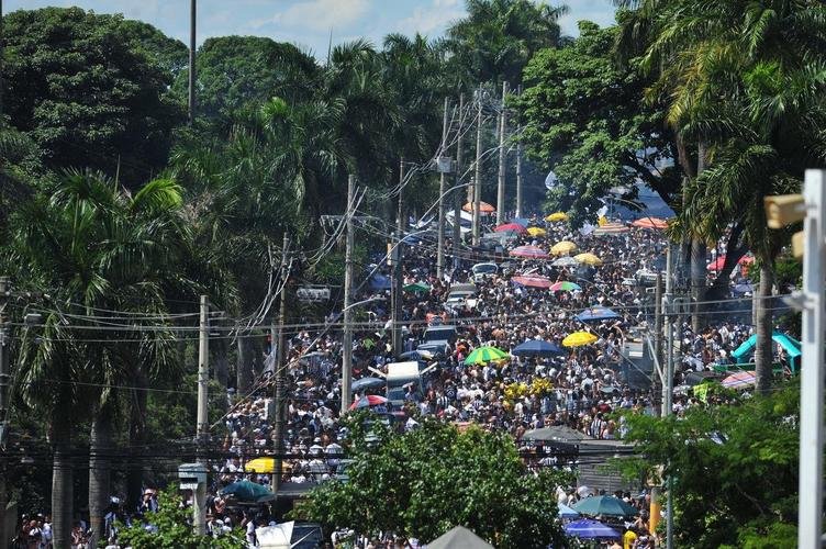 Torcida do Atltico chegou animada ao Mineiro para o jogo da taa, contra o RB Bragantino. Dia de festejar com o time o ttulo do Campeonato Brasileiro de 2021