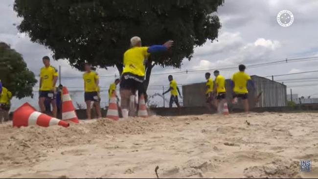 Imagens do treino do Cruzeiro deste domingo