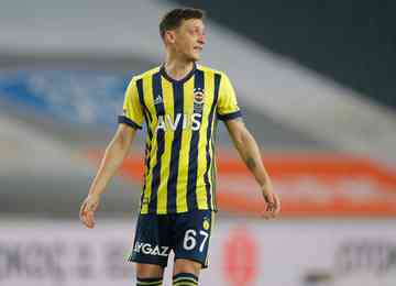  'Nunca percam as esperanças', disse o jogador que atualmente joga pelo Fenerbahçe