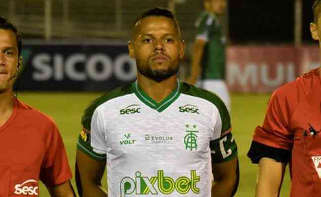 João Paulo foi capitão do América na partida contra a Caldense, pela primeira rodada do Campeonato Mineiro