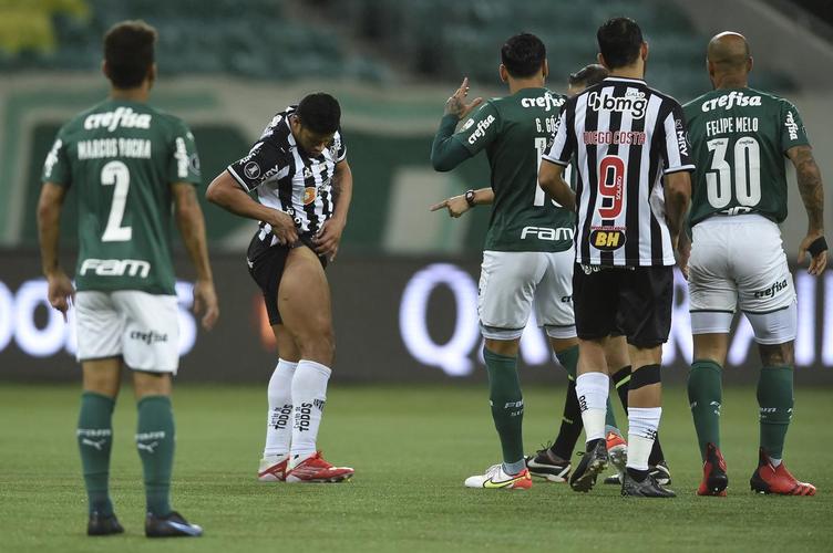 Fotos do jogo de ida da semifinal da Copa Libertadores de 2021, entre Palmeiras e Atltico, no Allianz Parque, em So Paulo