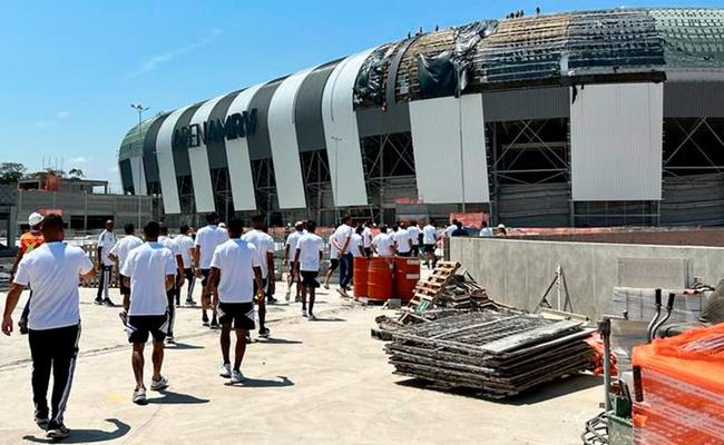 Delegao do Atltico na Arena MRV