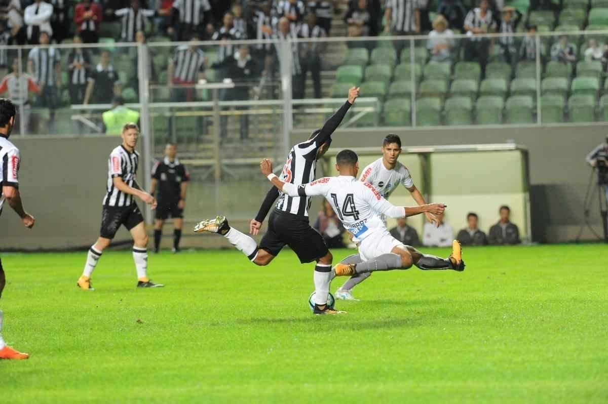 Atltico e Santos se enfrentaram, no Independncia, pela 13 rodada do Campeonato Brasileiro