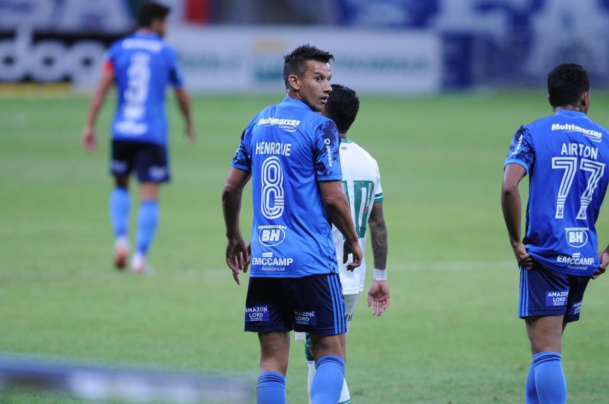 Fotos do duelo entre Cruzeiro e Amrica, pela Srie B, no Mineiro