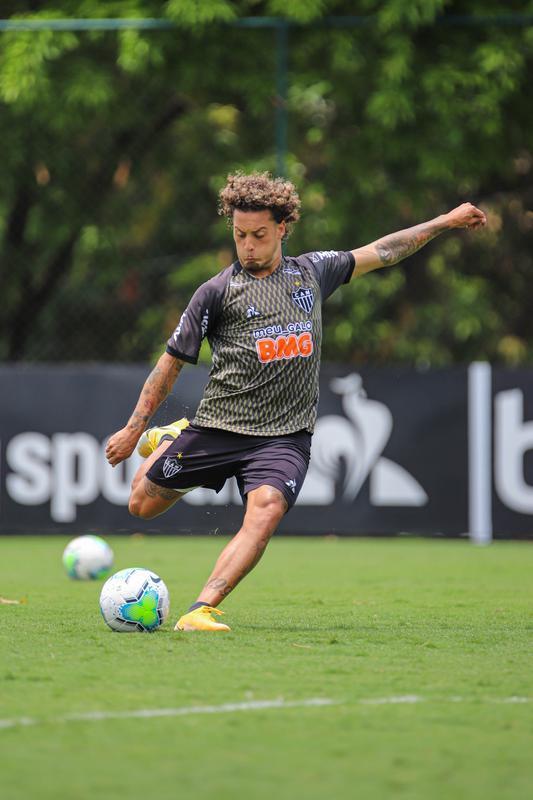 Guga - Lateral-direito foi diagnosticado com COVID-19, está em isolamento e não enfrentará o Botafogo.