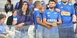 Torcida do Cruzeiro encarou frio e crise de abastecimento para apoiar o time contra o Palmeiras, no Mineiro