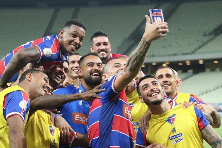 #16 - Fortaleza - R$ 14,9 milhes. Diviso: R$ 1,3 mi na Sul-Americana; R$ 11 mi no Brasileiro e R$ 2,6 mi na Copa do Brasil