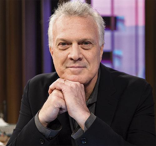 Pedro Bial, Globo: Marcos Carneiro de Mendona; Carlos Alberto, Domingos da Guia, Lus Pereira e Nilton Santos; Zizinho, Didi e Grson; Garrincha, Pel e Rivellino. Tcnico:
Carlos Alberto Parreira