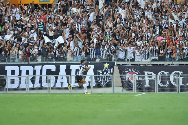 Fotos do jogo entre Atl�tico e Internacional, na estreia da S�rie A de 2022, no Mineir�o