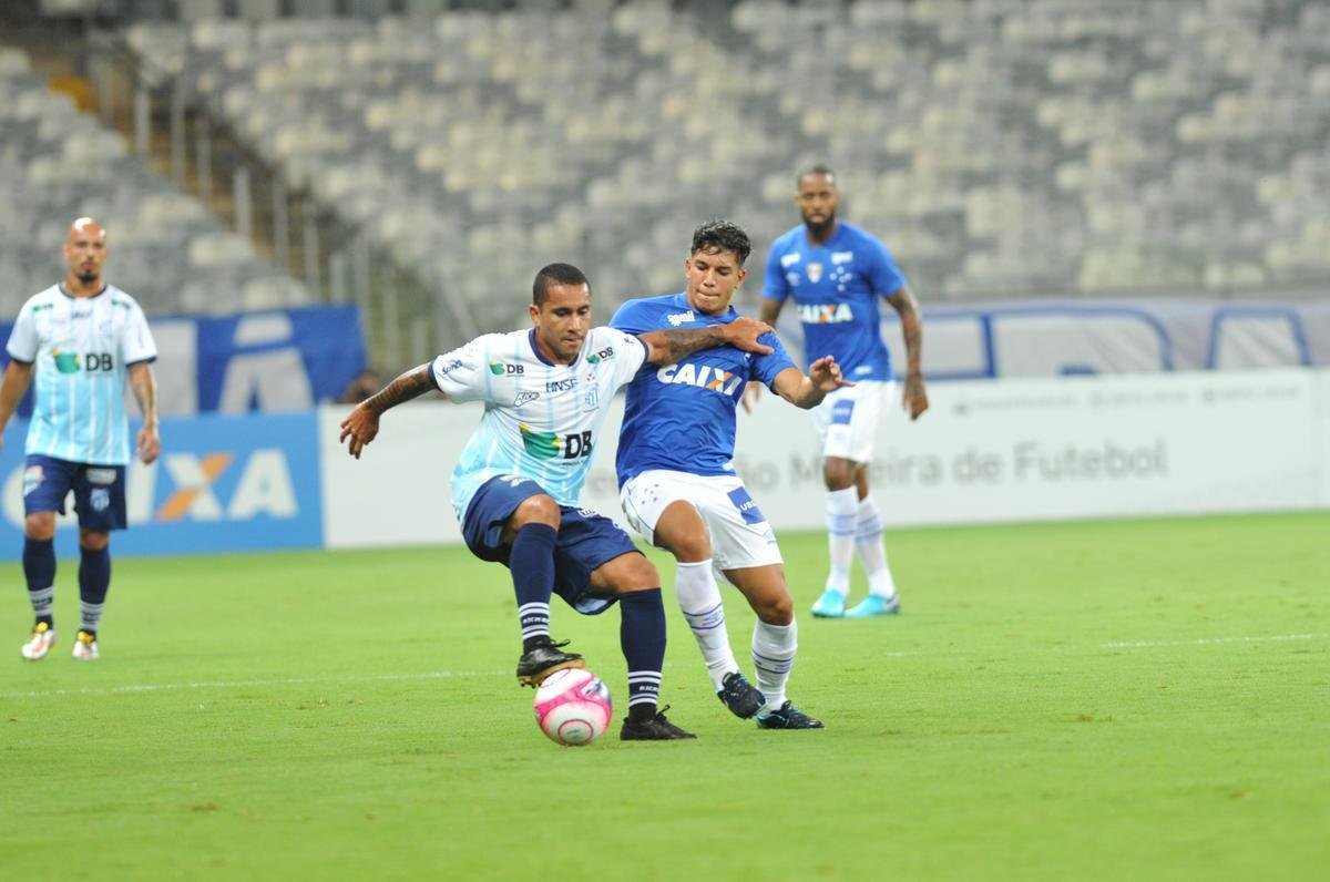 Fotos de Cruzeiro x URT, no Mineiro, pela 10 rodada do Campeonato Mineiro (Juarez Rodrigues/EM D.A Press)