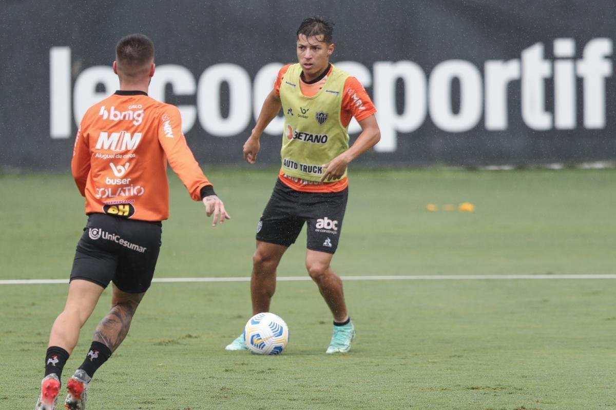 Fotos do treino do Atltico neste domingo na Cidade do Galo (21/11)
