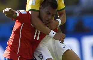 Vargas voltou ao Mineiro nas oitavas de final da Copa do Mundo de 2014, contra o Brasil. O atacante aproveitou um erro de Hulk para dar bela assistncia para Alexis Snchez empatar o jogo por 1 a 1. O jogador foi substitudo no segundo tempo e viu do banco de reservas a eliminao chilena na disputa de pnaltis.