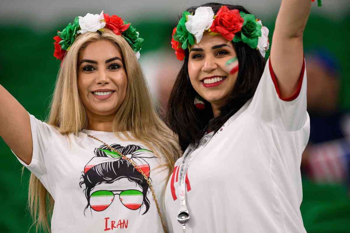 Irã X Estados Unidos Fotos Das Torcidas No Jogo Da Copa Do Mundo