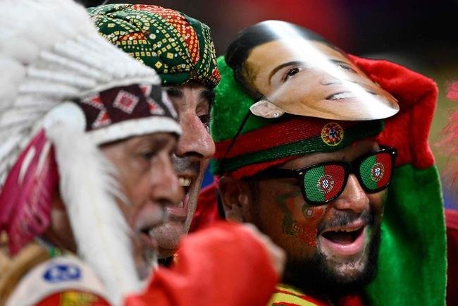 Imagens da torcida no confronto entre Portugal e Gana, pelo Grupo H da Copa do Mundo.