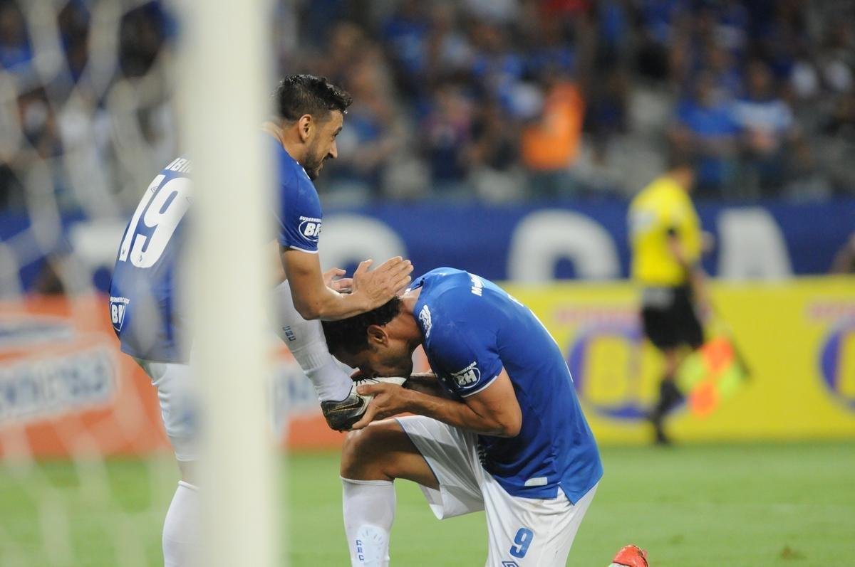 Fotos de Cruzeiro x Caldense, no Mineiro, pela 11 rodada do Estadual