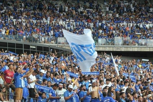 Fotos do primeiro clssico da final do Mineiro, entre Cruzeiro e Atltico, no Mineiro