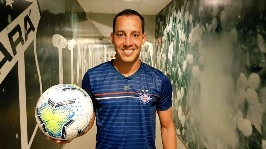 #13 - Bahia - R$ 21,5 milhes. Diviso: R$ 7,6 mi na Sul-Americana; R$ 12,8 mi no Brasileiro e R$ 1,1 mi na Copa do Brasil