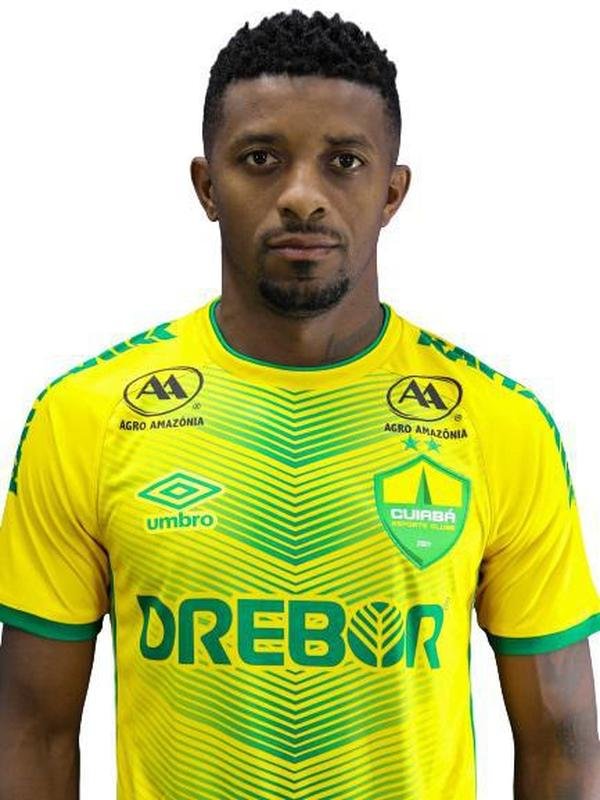 Jonathan Caf (Felipe Marques ou Guilherme Pato) - atacante