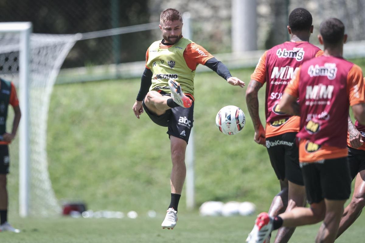 Fotos do treino do Atltico nesta quinta-feira na Cidade do Galo