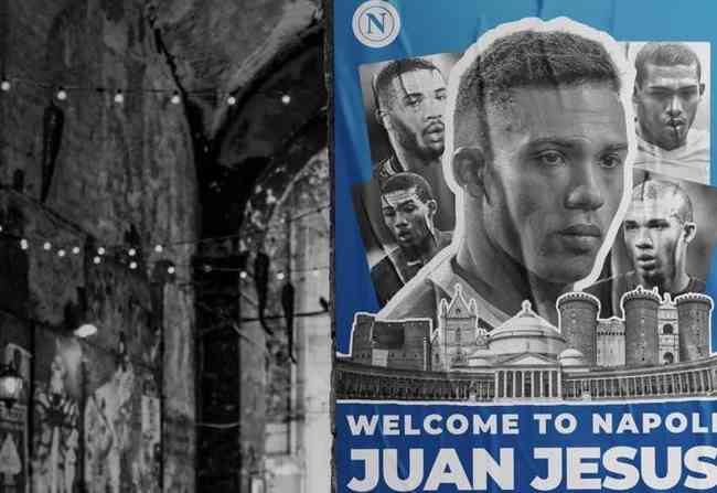Juan Jesus foi anunciado pelo time italiano nesta quarta-feira
