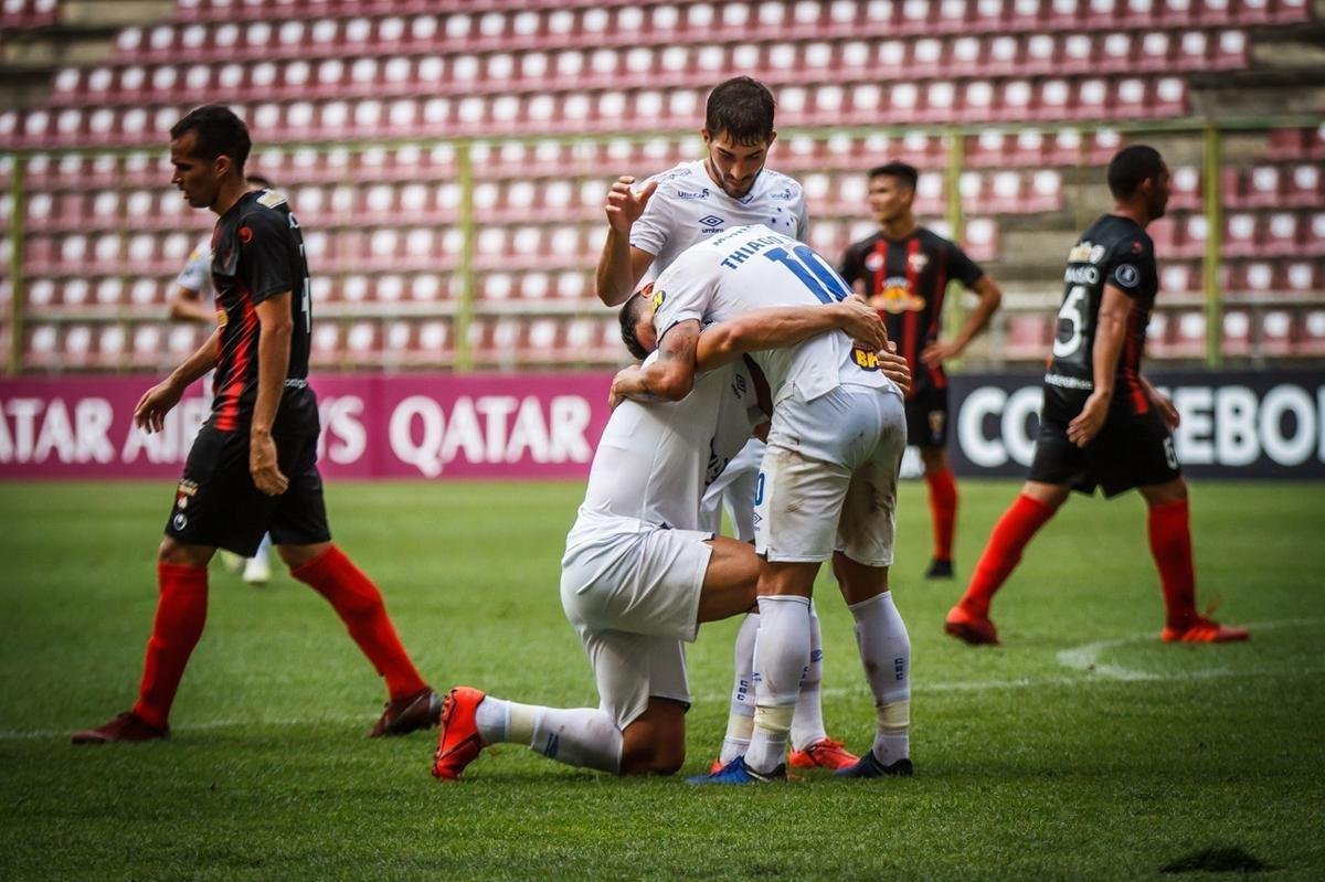 Fotos de Deportivo Lara x Cruzeiro, em Cabudare, na Venezuela, pela quinta rodada do Grupo B da Copa Libertadores