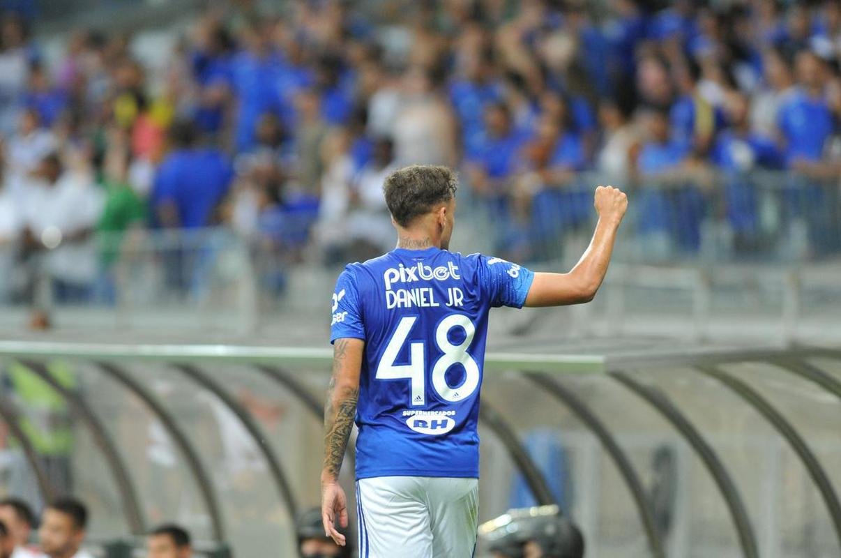 Cruzeiro estreia novo uniforme neste domingo, contra o Pouso Alegre
