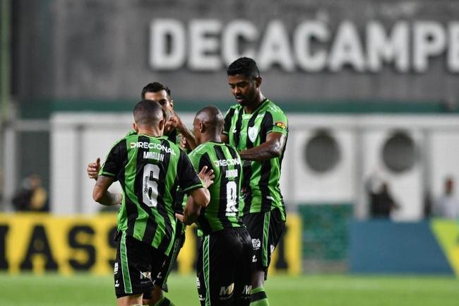 Fotos do jogo entre Amrica e Corinthians