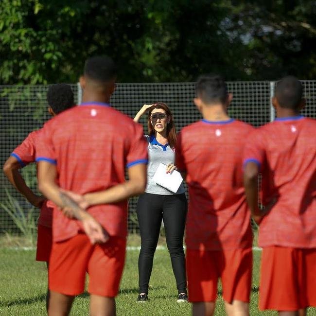 Com jogadores conhecidos da torcida mineira, como o zagueiro Edcarlos o meio-campista Leandro Domingues, o Betim apresentou o elenco nessa segunda-feira (21)