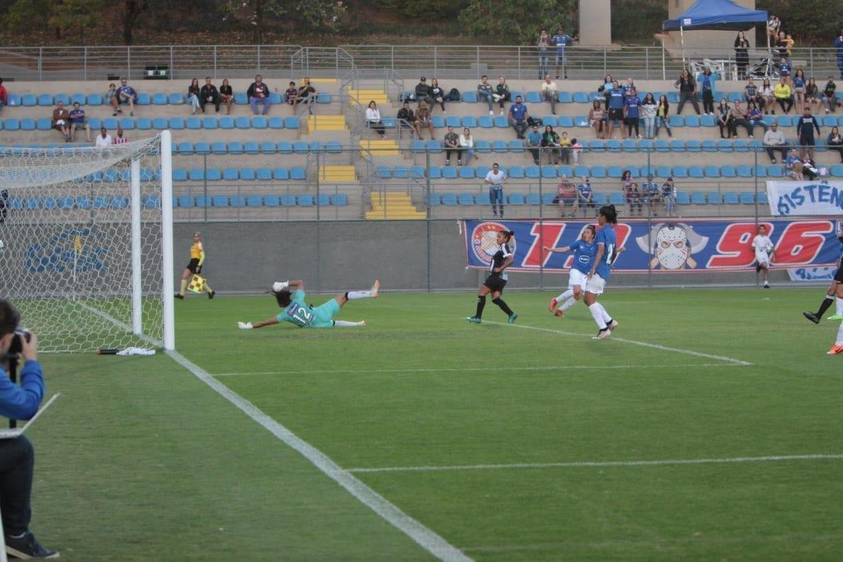 Cruzeiro e Cear se enfrentaram no Sesc, em Venda Nova, em Belo Horizonte
