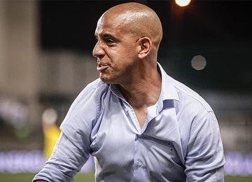 Vitórias consecutivas no início da Série A trazem boas perspectivas no Cruzeiro, mas treinador ressalta necessidade de 'não subir no salto'