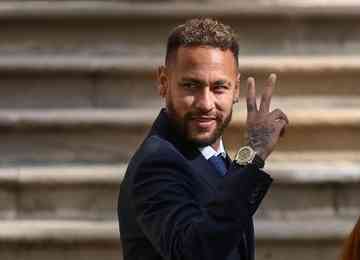Promotoria havia pedido inicialmente dois anos de prisão e multa de 10 milhões de euros (aproximadamente R$ 53 milhões) a Neymar pela negociação de 2013
