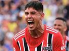 Com gol no apagar das luzes, So Paulo vence Santo Andr pelo Paulista