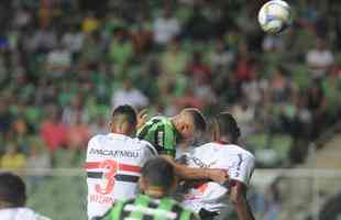 Fotos do segundo tempo da partida entre Amrica e Botafogo-SP, no Independncia