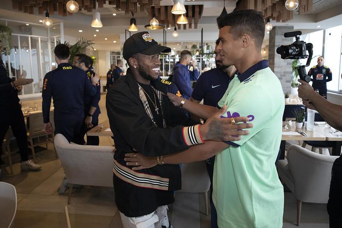 Jogadores que atuam na Europa j se apresentaram ao tcnico Tite em Le Havre, na Frana