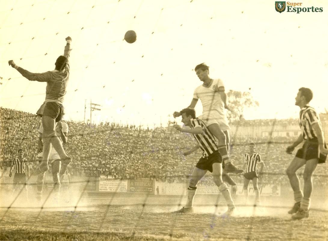 Rivalidade entre Cruzeiro e Atlético cresceu a partir nos anos 1940