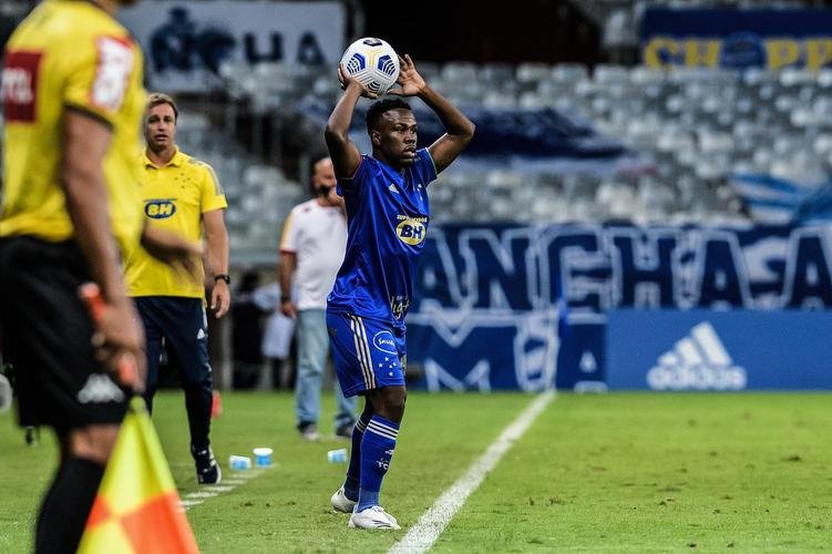 Klebinho, 22 anos, lateral-direito. Contratado pelo Cruzeiro em maio de 2021. Deixou o clube em junho de 2021. Disputou 1 jogo.