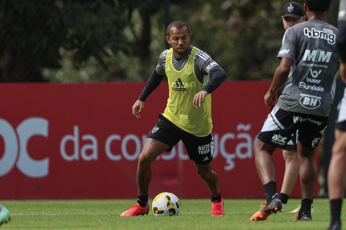 Na manh desta segunda-feira (11), o Atltico teve treino na Cidade do Galo para o confronto contra o Flamengo, em jogo de volta das oitavas de final da Copa do Brasil.