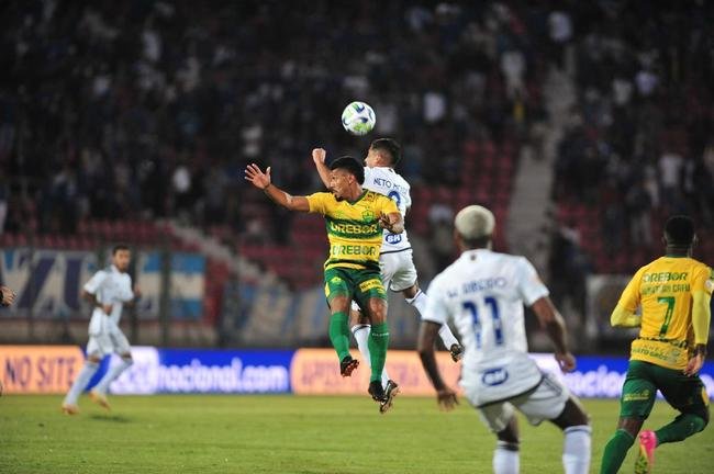 Cruzeiro x Cuiab: fotos do jogo na Arena do Jacar, em Sete Lagoas