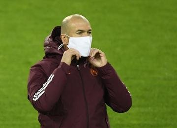 Direção do clube espanhol emitiu um comunicado anunciando o resultado do teste do técnico francês