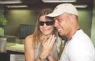 Trs meses depois do casamento, Ronaldo e Cicarelli terminaram.